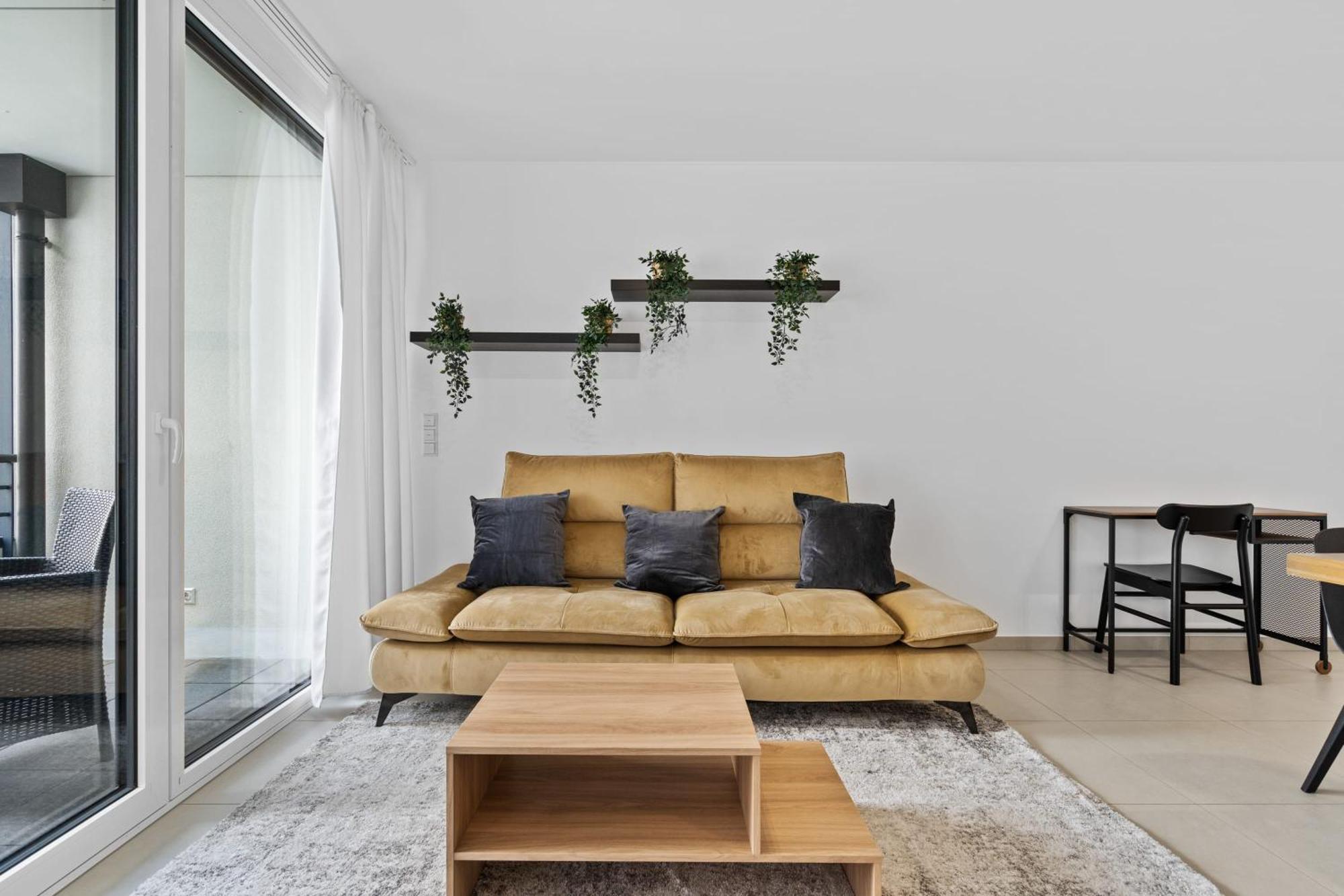 Appartement Modern 1-br With Balcony In Cessange Luxembourg