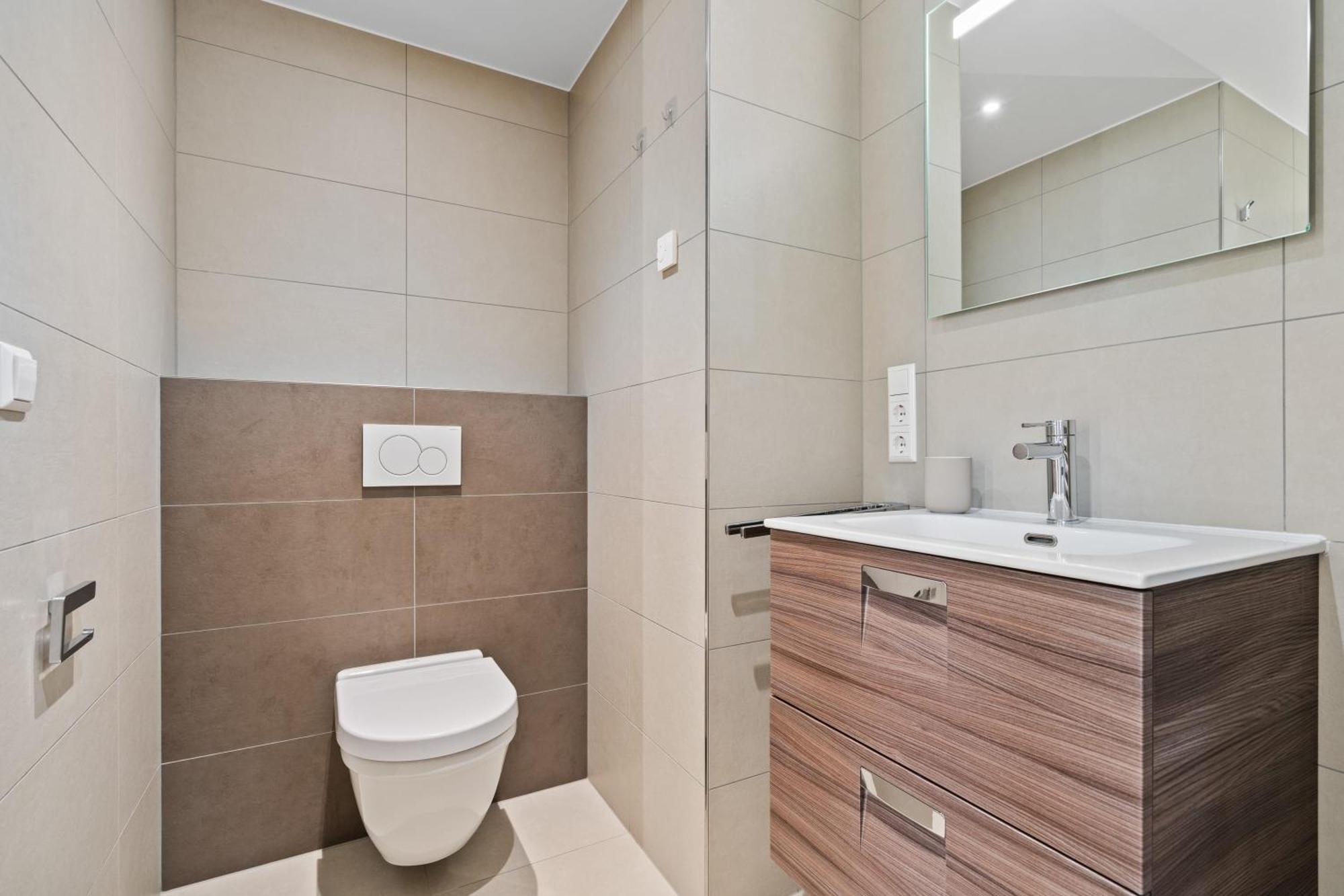 Modern 1-br With Balcony In Cessange * Luxemburg