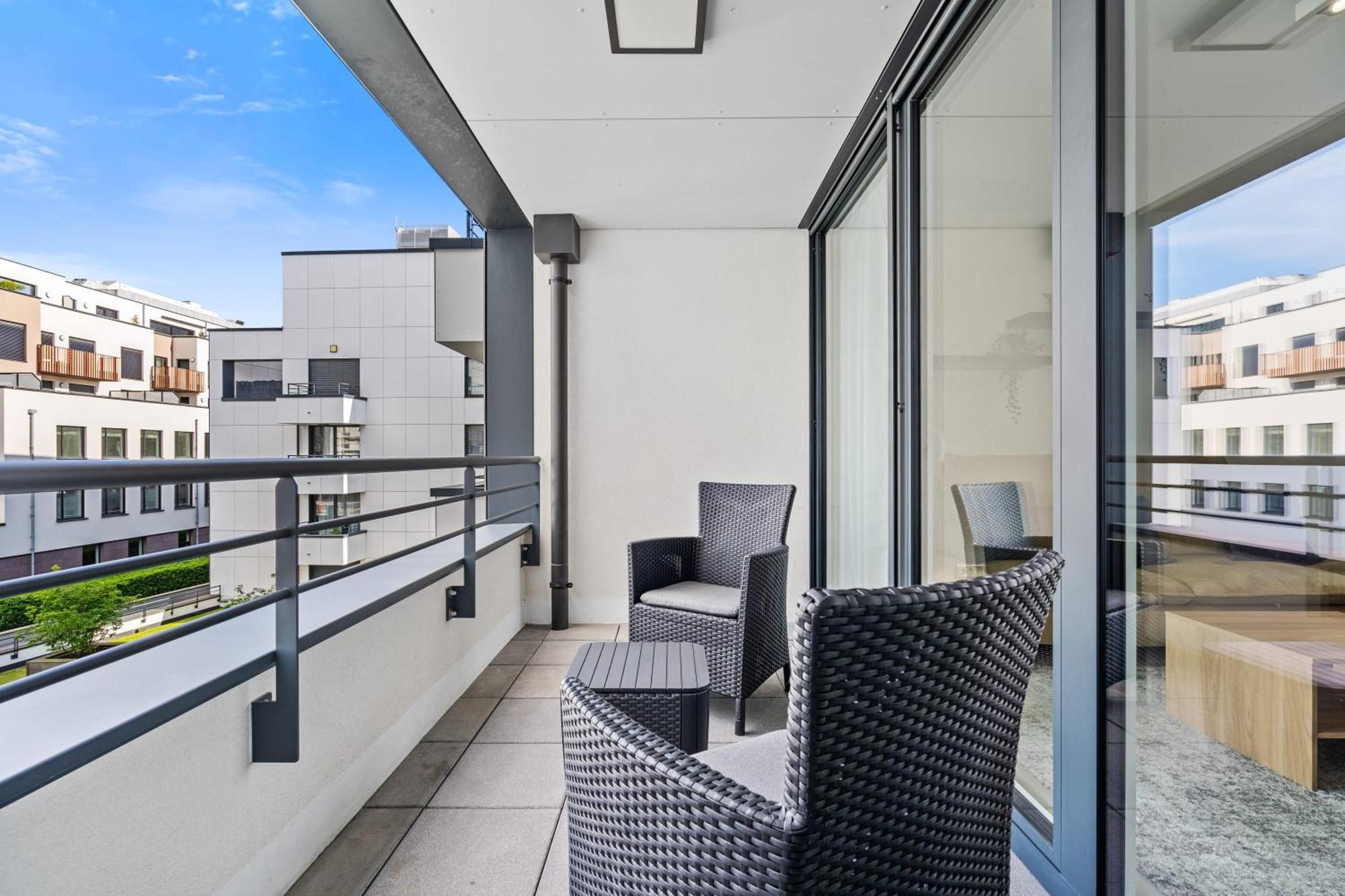Modern 1-br With Balcony In Cessange Luxemburg